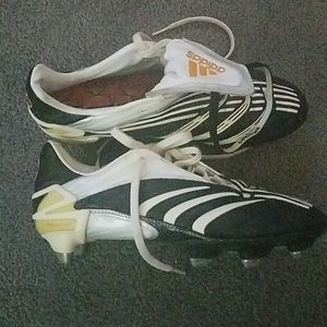 Adidas Preditor soccer cleats